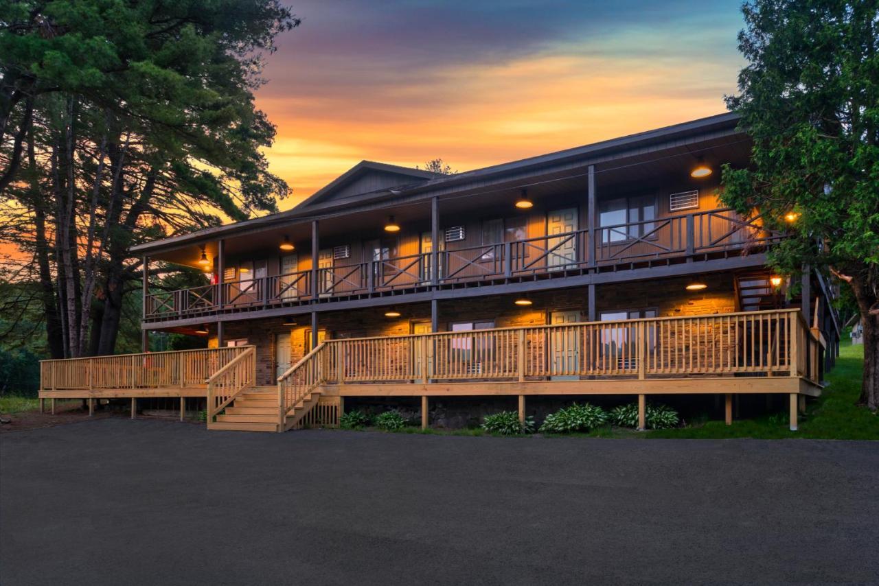 Roaring Brook Ranch Resort Lake George Eksteriør billede