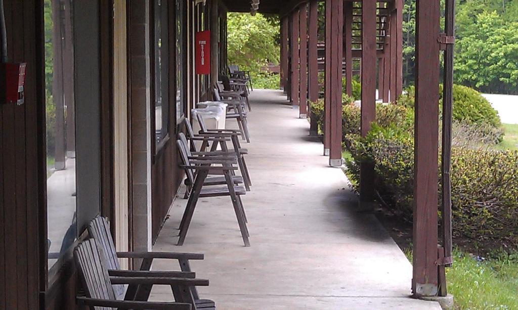 Roaring Brook Ranch Resort Lake George Eksteriør billede